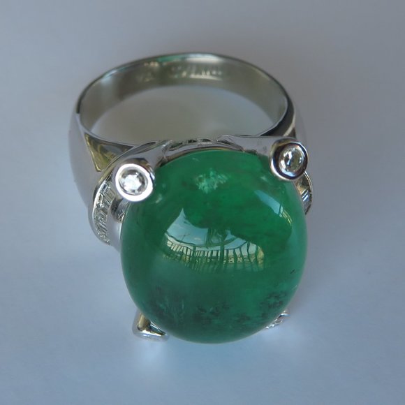 Tiffany & Co 18K White Gold HUGE Natural Emerald Cabochon Diamond Ring 17.85ct - Picture 8 of 17